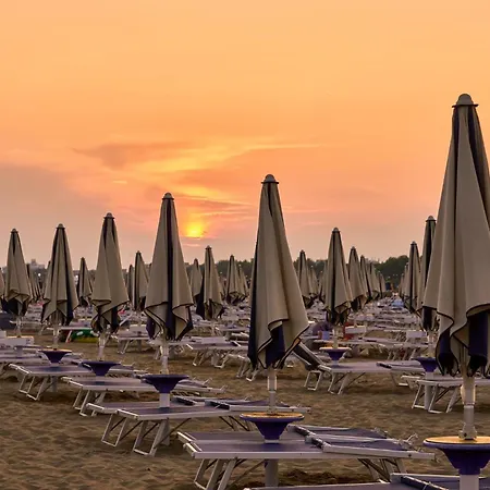 Beachfront With Sea View Апартаменты *